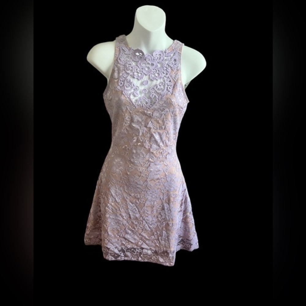 One Rad Girl Lavender Lace Sleeveless Dress S‎